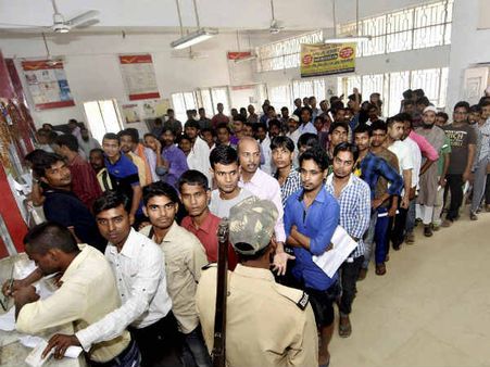 செல்லாப்பணம் விவகாரம்: கோட்ட தபால் துறையில் குவியும் சேமிப்பு கணக்குகள்