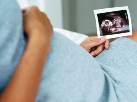 கருவின் பாலினத்தை அறியும் முறைகள்.. 36 மணி நேரத்தில் விளம்பரங்களை நீக்க கூகுளுக்கு உத்தரவு