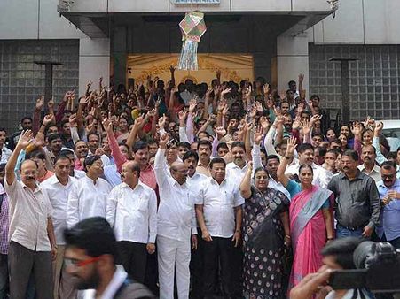 ரூபாய் நோட்டு விவகாரம்: மத்திய அரசை கண்டித்து வங்கி ஊழியர்கள் இன்று போராட்டம்