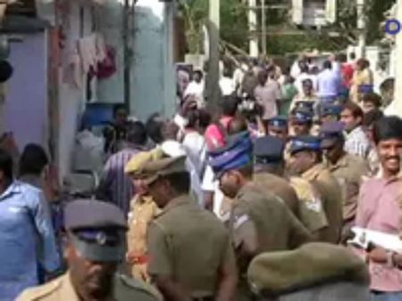 சேலம் ஏரி ஆக்கிரமிப்பை அகற்றியதை எதிர்த்து போராடியவர்கள் கைது - வீடியோ