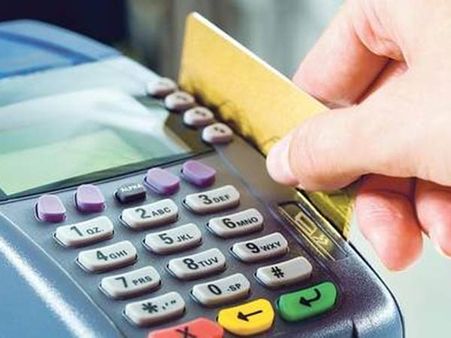 அதிகரிக்கிறது தேவை.. டெபிட், கிரெடிட் கார்டு ‘ஸ்வைப் மெஷின்’ வாங்குவது எப்படி தெரியுமா?