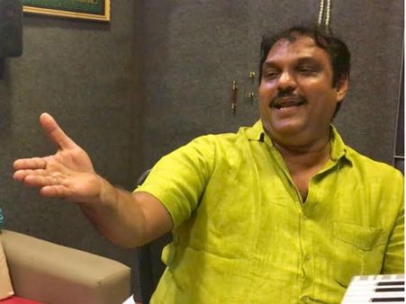 திருக்குறளுக்கு நாட்டுபுற இசை... வைரமுத்து, பாரதிராஜா கலந்து கொள்ளும் விழா! 