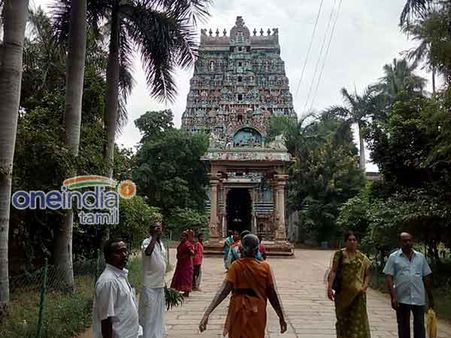 கல்வி  ஞானம் அருளும் திருவானைக்காவல் அகிலாண்டேஸ்வரி