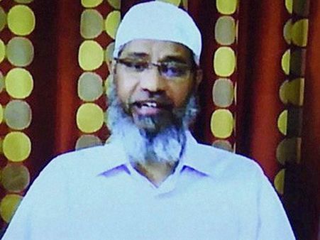 ஜாகீர் நாயக் மீது என்.ஐ.ஏ. வழக்குப் பதிவு- மும்பையில் 10 இடங்களில் அதிரடி ரெய்டு!