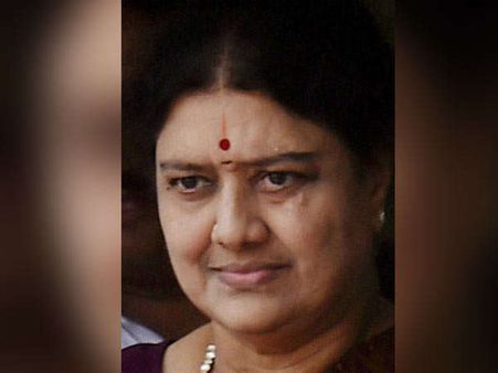 சசிகலா போட்டியிடப் போவது எங்கே.. ஆர்.கே.நகரா? தென்மாவட்டமா? காவிரி டெல்டாவா?