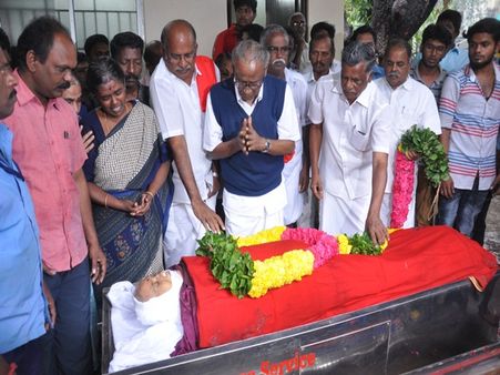 இந்திய கம்யூனிஸ்ட் தலைவர் நல்லகண்ணு மனைவி ரஞ்சிதம் மறைவு! தலைவர்கள் அஞ்சலி