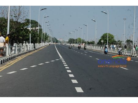 ஜெயலலிதா மறைவு துயரில் இருந்து மெல்ல மெல்ல இயல்பு நிலைக்கு திரும்பும் தமிழகம்