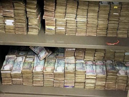 ஏழே வழிகளில் ஈசியாக கருப்பு பணத்தை வெள்ளையாக்கும் பண முதலைகள்.. தடுக்குமா அரசாங்கம்?