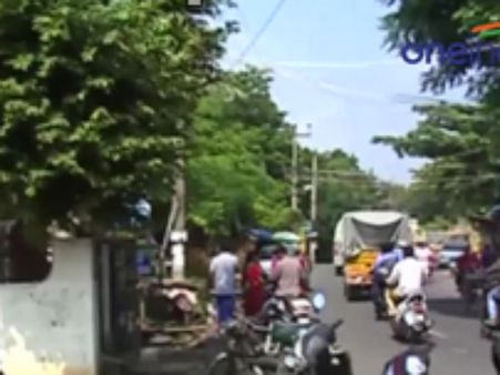 ரூ. 500, 1000 விவகாரம்.. பழைய நோட்டுகளை மாற்றி மோசடி.. 4 வங்கி ஊழியர்கள் சஸ்பெண்ட்- வீடியோ