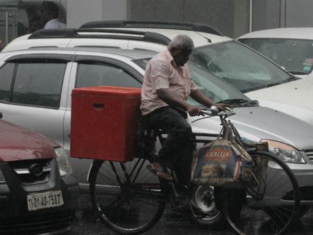 கடலூர் பள்ளி, கல்லூரிகளுக்கு நாளை விடுமுறை - அண்ணாமலை பல்கலைக்கழக தேர்வுகள் ரத்து