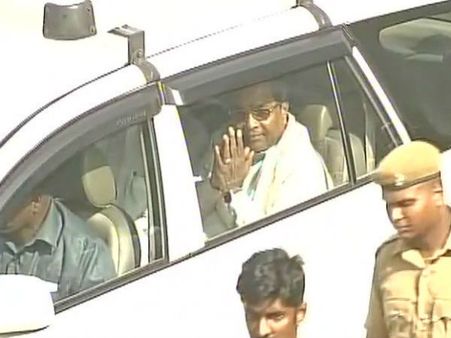 ஜெ. உடலுக்கு ஆந்திர முதல்வர் சந்திரபாபு நாயுடு, கர்நாடக முதல்வர் சித்தராமையா நேரில் அஞ்சலி- வீடியோ