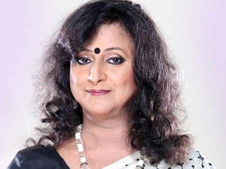 இந்தியாவின் முதல் திருநங்கை கல்லூரி முதல்வர் மனாபி ராஜினாமா!