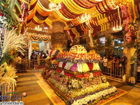 ஸ்ரீரங்கம் வைகுண்ட ஏகாதசி திருவிழா திருநெடுந்தாண்டகம் நிகழ்ச்சியுடன் நாளை துவக்கம்