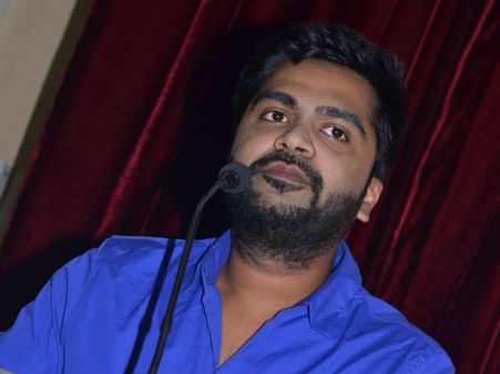 வெள்ளத்தின் போது முஸ்லிம் சோறு போட்டாங்களே..அது தேச விரோதமா? - சிம்பு சுளீர் கேள்வி