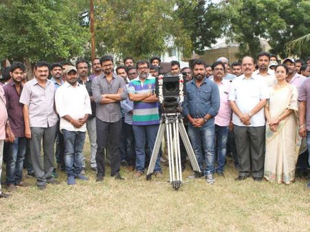 ஜல்லிக்கட்டுக்காக களம் குதிக்கும் நடிகர்கள்... 20ம் தேதி உண்ணாவிரதம், ஷூட்டிங் ரத்து!