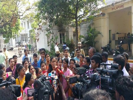 சமூக வலைத்தளத்தில் ஆபாச தாக்குதல் - பாஜகவினர் மீது புகார் அளித்த ஜோதிமணி