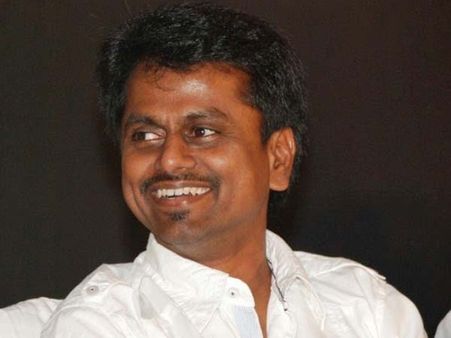 கோக், பெப்சி குடிப்பதை நிறுத்திவிட்டேன்.. ஏ.ஆர்.முருகதாஸ் !