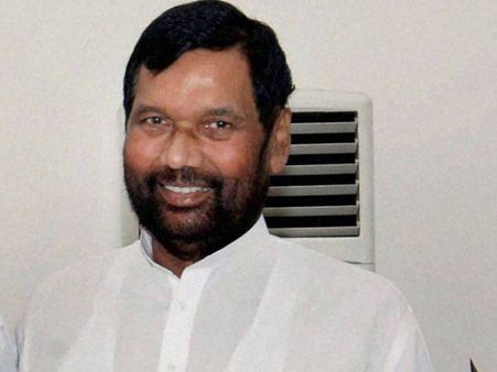 மூச்சுத் திணறல்.. ராம்விலாஸ் பஸ்வான் தீவிர சிகிச்சை பிரிவில் அனுமதி