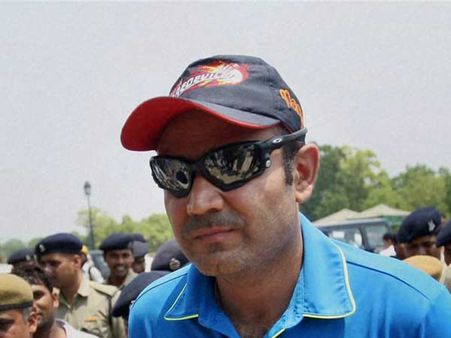 ஜல்லிக்கட்டு போராட்டத்திற்கு சேவாக் ஆதரவு.. அறவழி கண்டு வியப்பு! #SaveOurCultureJALLIKATTU