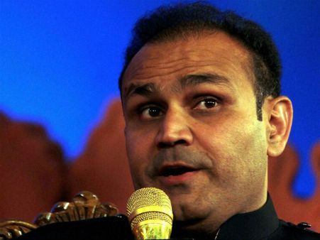 தமிழகத்தில் அமைதி நிலவ வேண்டும்: வீரேந்திர சேவாக் வேண்டுகோள்!!