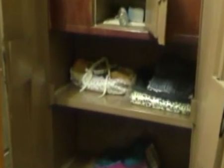 வீட்டை உடைத்து நகை கொள்ளை… மர்ம நபர் கைவரிசை.. போலீசார் தேடுதல் வேட்டை