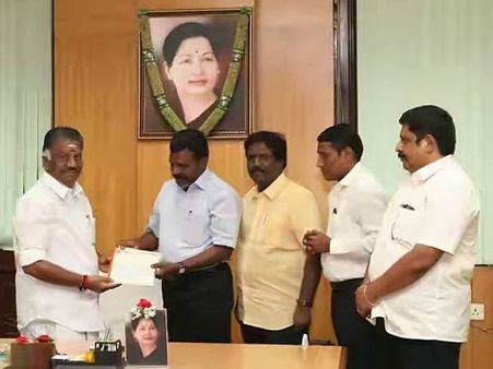 “எம்.ஜி.ஆர். 100”.. 10 ஆண்டுகள் சிறையில் இருந்தவர்கள் விடுதலை.. முதல்வரை சந்தித்து திருமா மனு