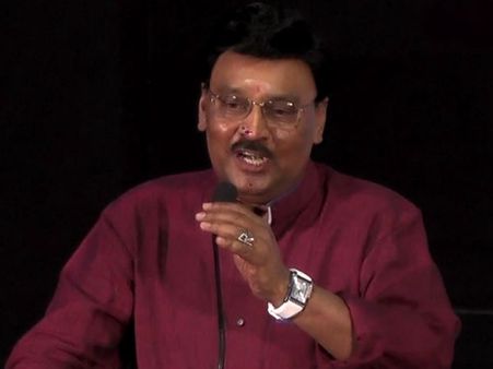 எம்.எல்.ஏக்கள் சொந்த ஊருக்கு போனா மக்கள் சும்மா விடமாட்டாங்க... நடிகர் பாக்கியராஜ் எச்சரிக்கை