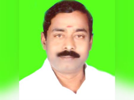 மன்னார்குடி கோஷ்டிக்கு பெப்பே காட்டிய மணப்பாறை எம்.எல்.ஏ சந்திரசேகர்