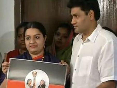 பேரவை ஆரம்பித்த சூட்டோடு.. சூறாவளி சுற்றுப்பயண தொடங்க தயாராகிறார் தீபா!