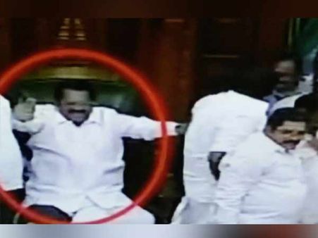 சபாநாயகர் இருக்கையில் அமர்ந்த ரங்கநாதன் மீது திமுக நடவடிக்கை?