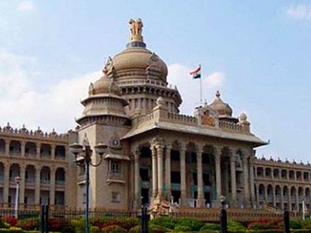 ரூ.12 கோடிப்பே... சொத்துக்குவிப்பு வழக்கு செலவை தமிழகத்திடம் கேட்கிறது கர்நாடகா