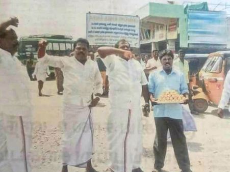 கூவிக்கூவி பார்த்தும் சசிகலா தரப்பு கொடுத்த லட்டை திரும்பிக்கூட பார்க்காத ராமநாதபுரம் மக்கள்