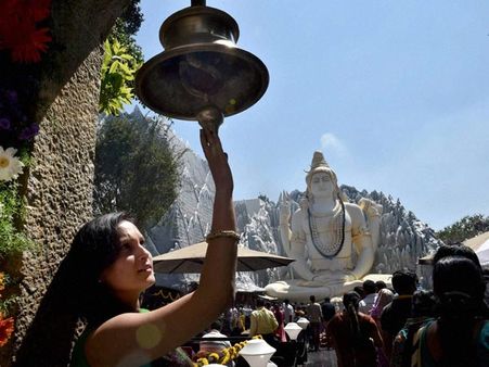 இன்று மகா சிவராத்திரி- பாவங்கள் நீங்க சிவ தரிசனம் செய்வோம்