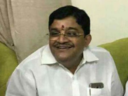 ஜெ. மரண தருவாயில் வெண்டிலேட்டரை எடுக்க அனுமதித்தது யார்? மைத்ரேயன் கிடுக்கிப்பிடி கேள்வி