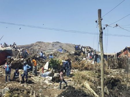எத்தியோப்பியாவில் குப்பைமேடு சரிந்து விழுந்ததில் 46 பேர் பரிதாப மரணம்