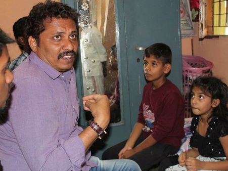 படுகொலை செய்யப்பட்ட திவிக தொண்டர் பாரூக் குழந்தைகளின் படிப்பை ஏற்கிறது எவிடென்ஸ்