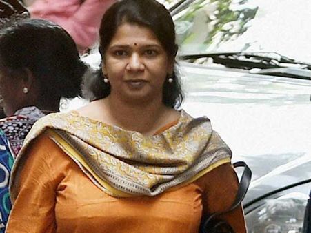 விடாது கருப்பாய் தொடரும் தடை.. ஸ்டாலின் மீது கனிமொழி கடுகடு