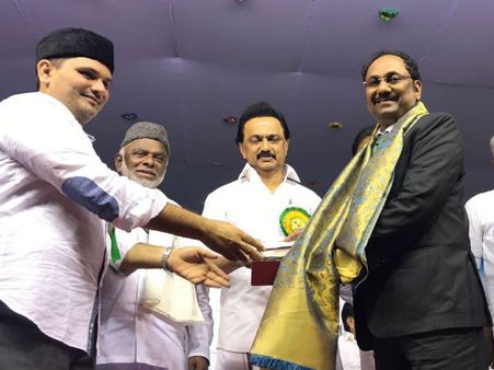 நெல்லை மாநாட்டில் எழுத்தாளர் எம்.ஜே.எம். இக்பாலுக்கு அறிவியல் அறிஞர்களுக்கான ஷிஹாப் தங்ஙள் விருது!