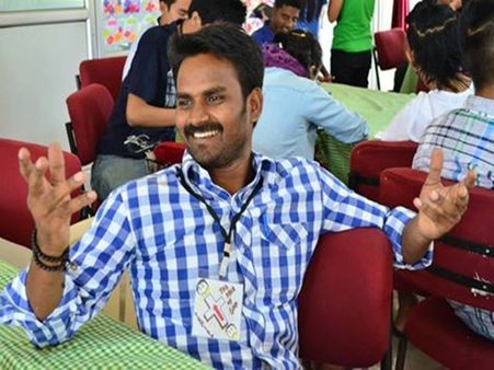 முத்துகிருஷ்ணன் உடல் சென்னை வந்தது.. ஆம்புலன்ஸ் மூலம் சொந்த ஊருக்கு கொண்டு செல்லப்பட்டது