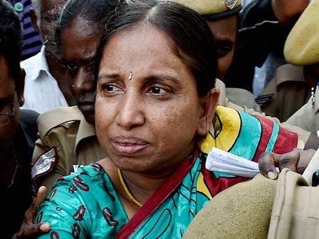 குடிக்க தண்ணீர் இல்லாத வேலூர் பெண்கள் சிறை… 4 நாட்கள் உண்ணாவிரதம் இருந்து பெற்றுத் தந்த நளினி