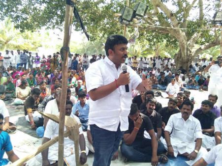 நெடுவாசல் கிராம சபைக் கூட்டத்தில் ஹைட்ரோ கார்பன் திட்டத்துக்கு எதிராக தீர்மானம்!