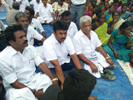 ஹைட்ரோ கார்பன் திட்டத்துக்கு எதிராக 21 நாட்களாக நீடித்த வடகாடு போராட்டம் தற்காலிக வாபஸ்