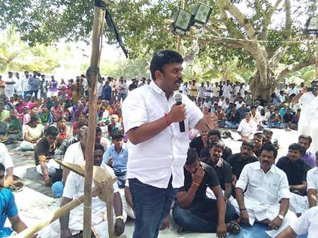 நெடுவாசல் போராட்டம் தற்காலிகமாக ஒத்திவைப்பு! மத்திய, மாநில அரசுகளின் வேண்டுகோள் ஏற்பு!