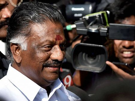 அதிமுக நாங்கதான் ... இரட்டை இலை எங்களுக்கே - தேர்தல் ஆணையத்திடம் ஓபிஎஸ் முறையீடு