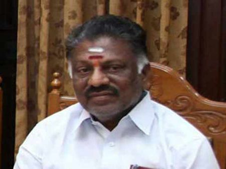 அரசு வீட்டைக் காலி செய்தார்.. போயஸ் கார்டன் அருகே புது வீட்டில் குடி புகுந்தார் ஓ.பி.எஸ்