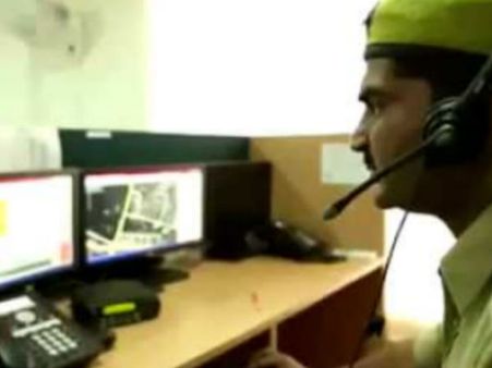 ஆர்.கே.நகர் தேர்தல்.. கட்டுப்பாட்டு அறைக்கு குவிகிறது தொலைபேசி அழைப்புகள்