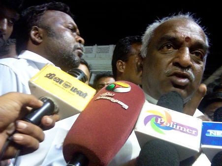 தமிழர்களுக்கு வீடு வழங்க ரஜினி இலங்கை செல்வதில் தவறில்லை..பொன்.ராதாகிருஷ்ணன்