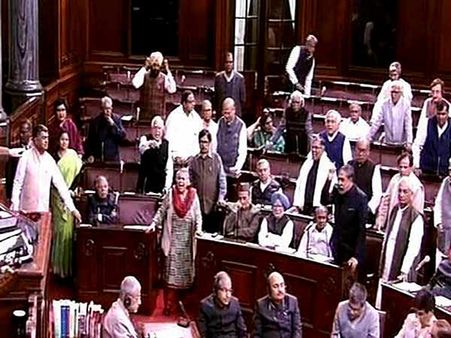 கோவா, மணிப்பூரில் பாஜகவிற்கு ஆதரவாக ஆளுநர்கள்... ராஜ்ய சபாவில் காங்கிரஸ் எதிர்ப்பு முழக்கம்