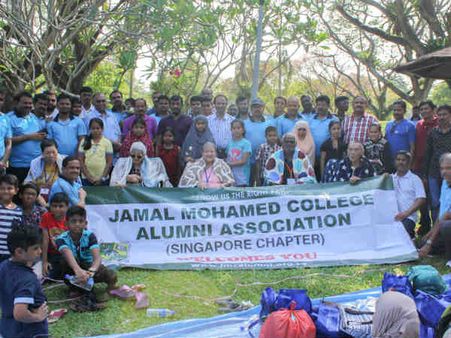 சிங்கப்பூரில் முதியோர்களை போற்றிய குடும்ப தினம்