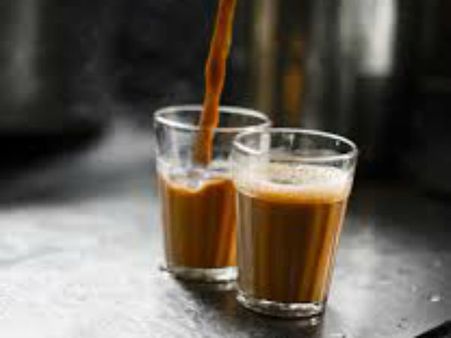 இனி ஹோட்டலில் டீ, காபி குடிப்பீங்க? தனியார் பால் நிறுவனங்களின் விலை உயர்வு நள்ளிரவு முதல் அமல்!